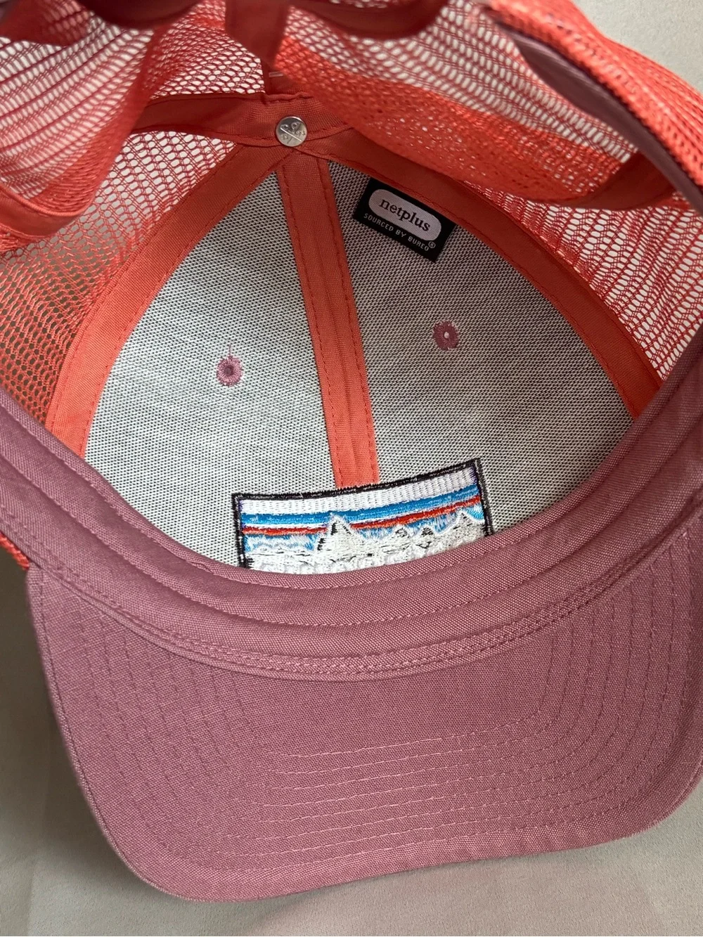 Patagonia P-6 Logo Trucker Hat - Picture 4 of 4